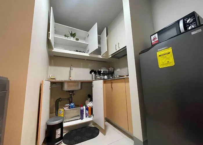 Luxe 1br W/ Balcony @ Uptown Parksuites Apartamento *